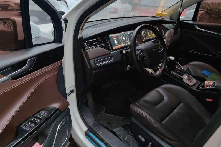 Used TRAUM S70 2018 1.5T Automatic Luxury 7-Seater
