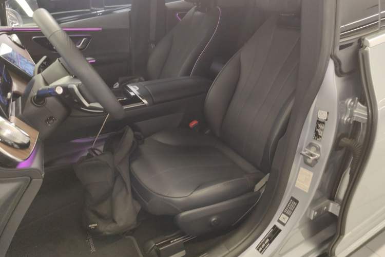 Used Mercedes-Benz EQE 2022 350 Luxury Edition Left Front Seat