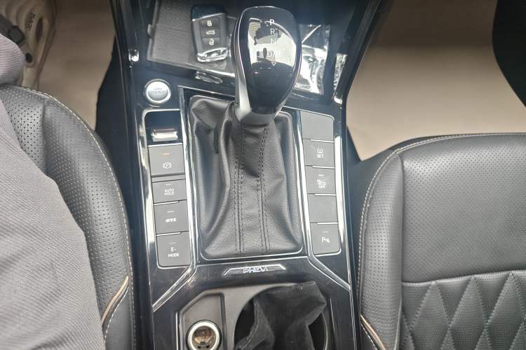 Used Volkswagen Passat New Energy 2020 430 PHEV Hybrid Luxury Edition China VI Standard Gear Lever