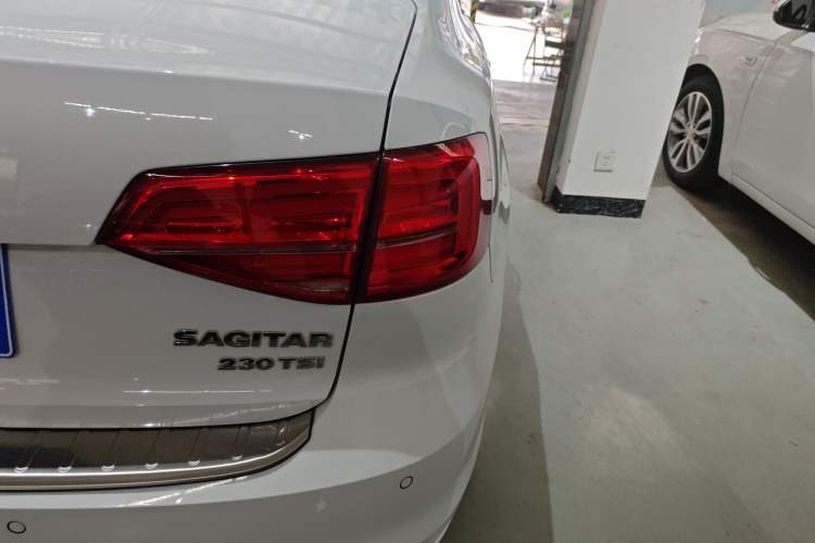 Used Volkswagen Sagitar 2016 230TSI 25th Anniversary Edition Right Rear Taillight