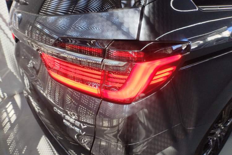 Used Honda Odyssey 2022 2.0L eHEV Sharp Supreme Edition Exterior 3