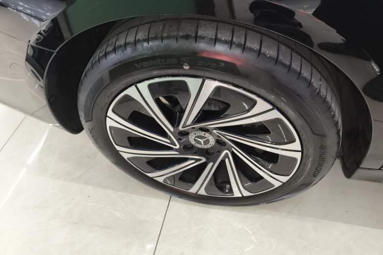 Used Mercedes-Benz E-Class 2024 Facelift E 300 L Luxury Edition