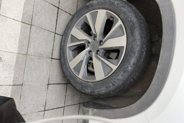 Used Geely Auto Haoyue 2020 1.8TD DCT Flagship 7-Seater Right Front Wheel Hub