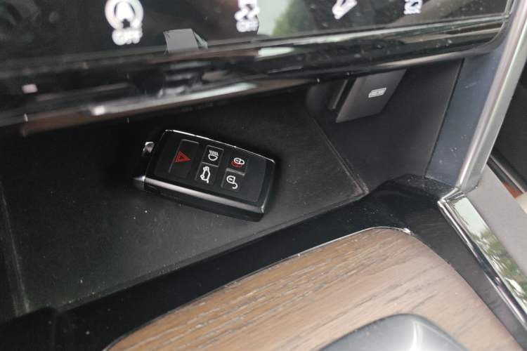 Used Land Rover Discovery Sport 2021 249 PS R-Dynamic S Performance Edition