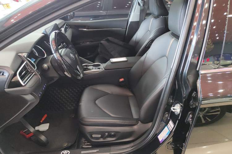 Used Toyota Camry 2021 2.0G Luxury Edition Left Front Seat