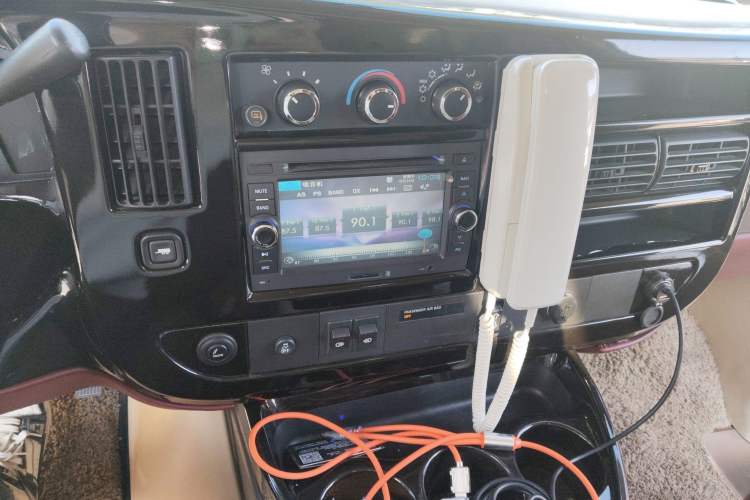 Used GMC SAVANA 2014 5.3L 1500S