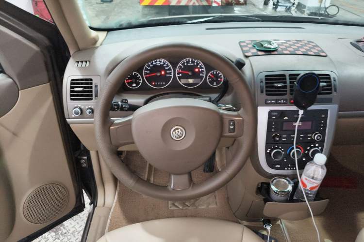 Used Buick GL8 2014 2.4L Classic Edition
