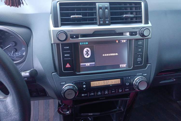 Used Toyota Prado 2016 2.7L Automatic Standard Edition Audio And AC Panel