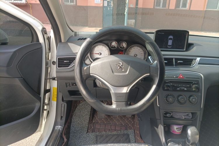 Used Peugeot 308 2014 Enjoy Edition Classic 1.6L Manual YouShang Model Steering Wheel