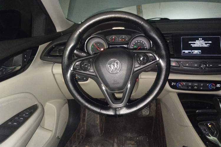 Used Buick Regal 2017 30H Luxury Version