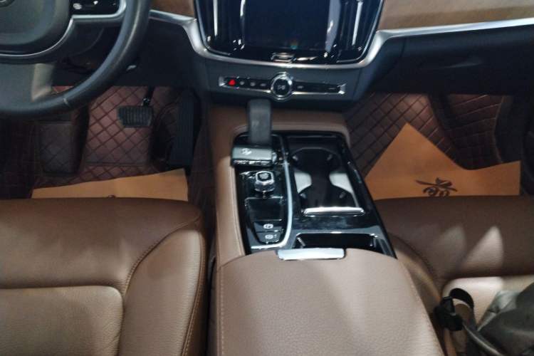 Used Volvo S90 New Energy 2022 Restyled T8 E-Drive Hybrid Zhiyi Luxury Edition