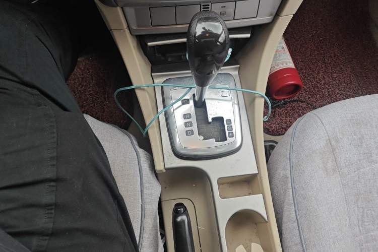 Used Ford Focus 2012 Hatchback Classic 1.8L Automatic Fashion Edition Gear Lever