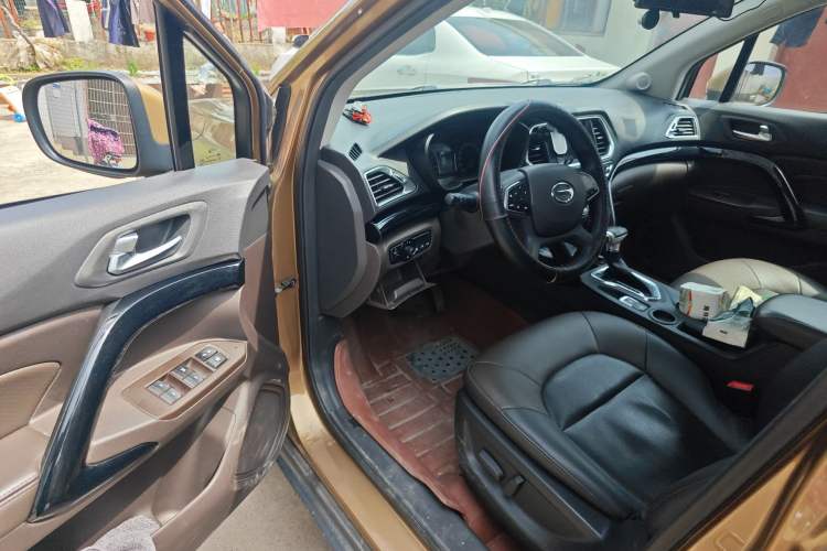 Used GAC Trumpchi GS4 2017 235T Automatic Two-Wheel Drive Luxury Smart Connectivity Version Driver Seat