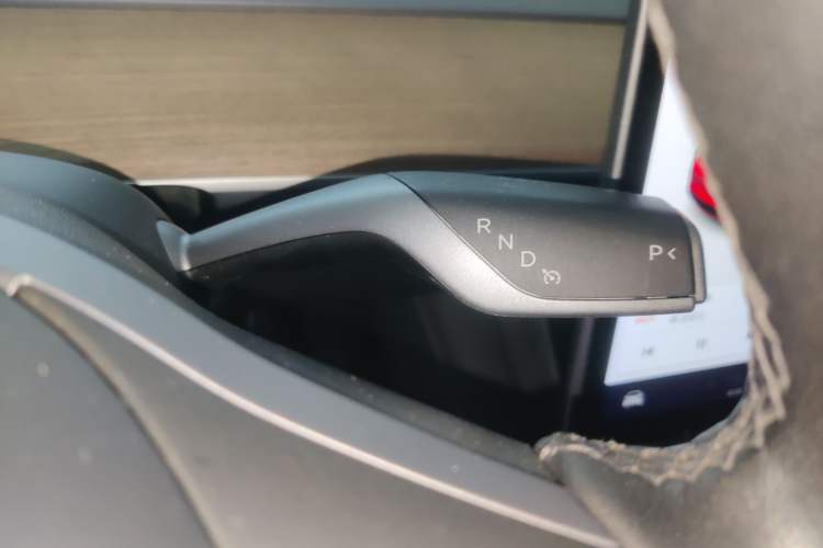 Used Tesla Model Y 2021 Standard Range Rear-Wheel Drive Version