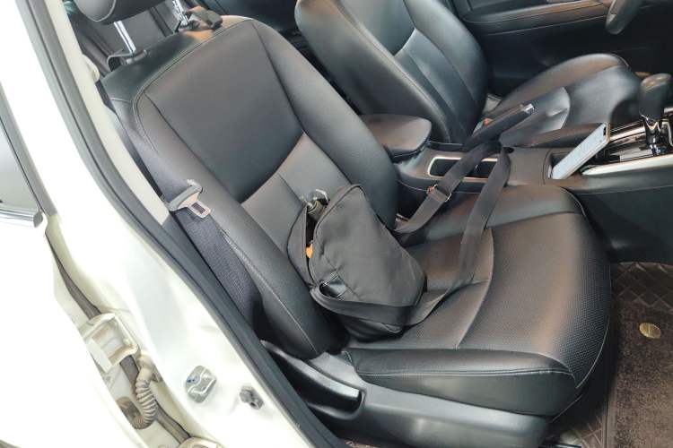 Used Nissan Sylphy 2024 Classic 1.6XL CVT Luxury Edition Right Front Seat