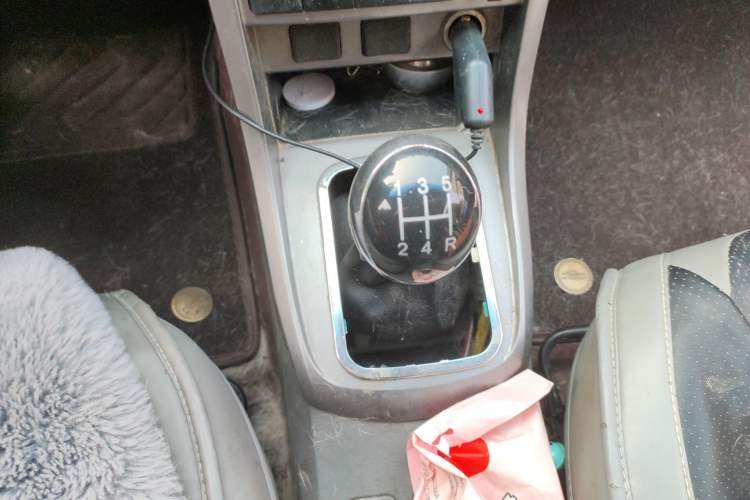 Used Geely Auto Classic Emgrand 2012 Sedan 1.5L Manual Comfort Model
