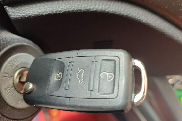 Used CHANGAN OSHAN CX70 2016 1.6L Manual Luxury Model