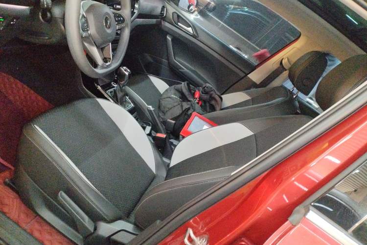 Used Volkswagen Tacqua 2020 1.5L Automatic Yue