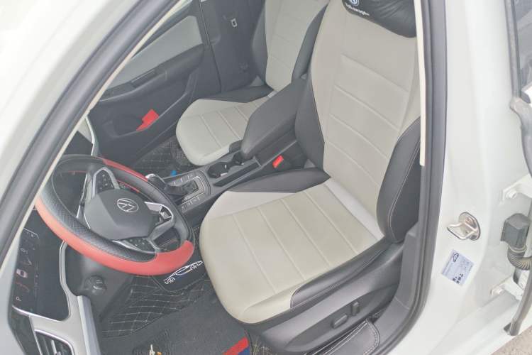 Used Volkswagen Bora 2023 200TSI DSG YueXing PRO Edition Left Front Seat