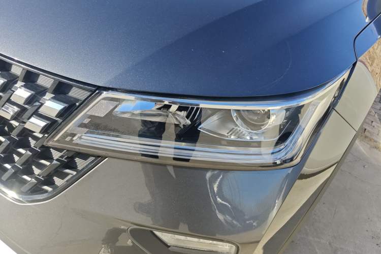 Used Wuling Alvez 2022 1.5L Manual Free-Style Model
