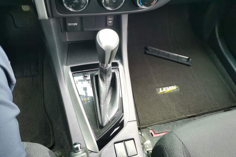 Used Toyota Levin 2017 Revised 185T CVT Elite Edition China V Standard Gear Lever