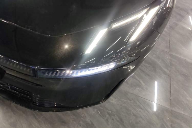 Used Lynk & Co 07 2024 EM-P 126 Long-Range Halo