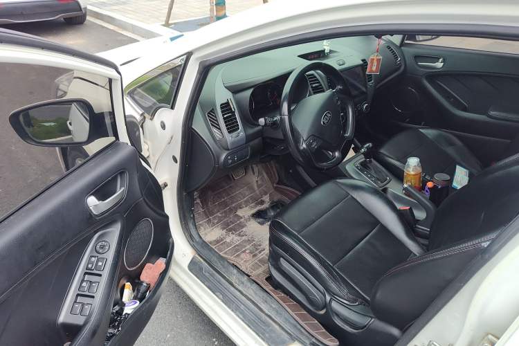 Used Kia K3 2015 1.6L Automatic GLS
