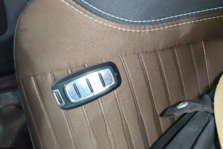 Used Suzuki SX4 2013 1.6L Automatic CoolRide Model
