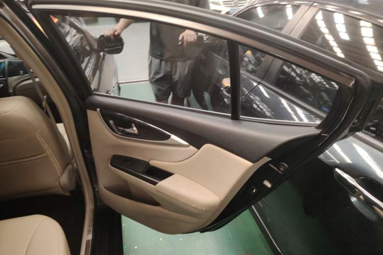 Used Honda Crider 2013 1.8L automatic luxury edition