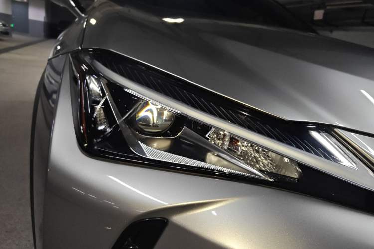 Used Lexus UX 2020 260h Explore & Adventure Edition