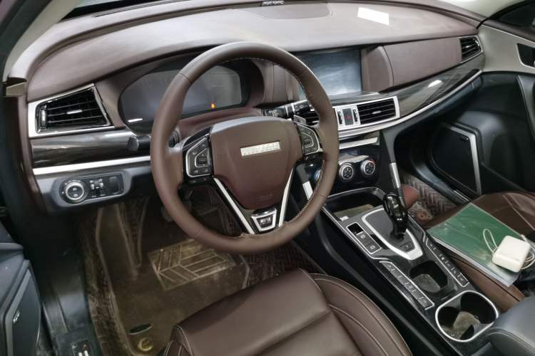 Used Haval H7 2019 2.0T Smart Enjoyment Version China V Standard Center Console