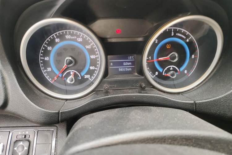 Used JDMC T7 2015 2.8T Two-Wheel-Drive Comfort Version with Extended Wheelbase JE493ZLQ4CB