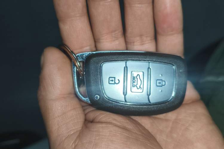 Used Hyundai Elantra (5th Generation / Langdong) 2015 1.6L Automatic Leading Model
