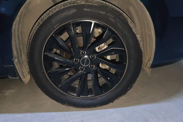 Used FORTHING T5 EVO 2021 1.5TD DCT Starry Edition Right Front Wheel Hub