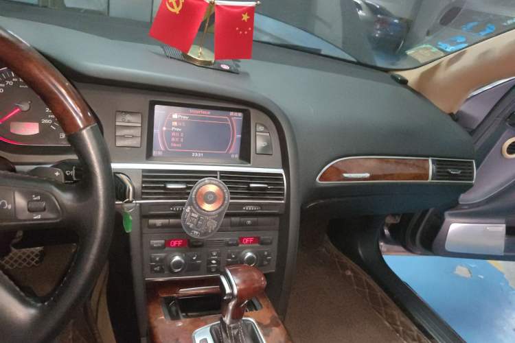 Used Audi A6L 2005 3.0L Technology Leading Edition Audio And AC Panel