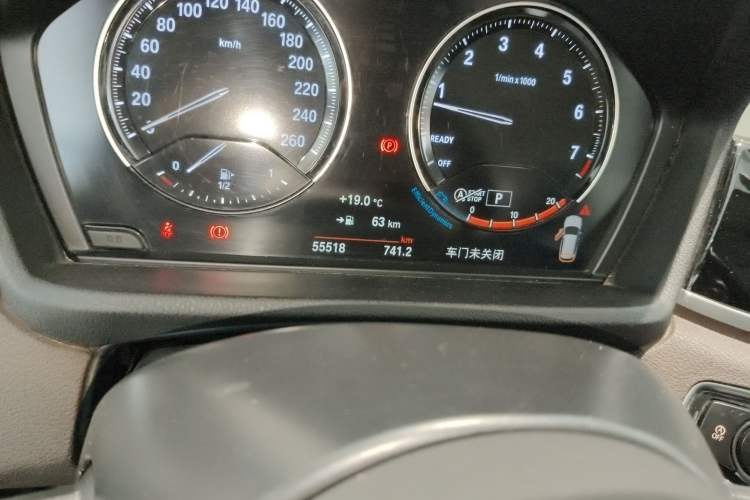 Used BMW X1 2021 sDrive25Li Leading Model Odometer Close Up