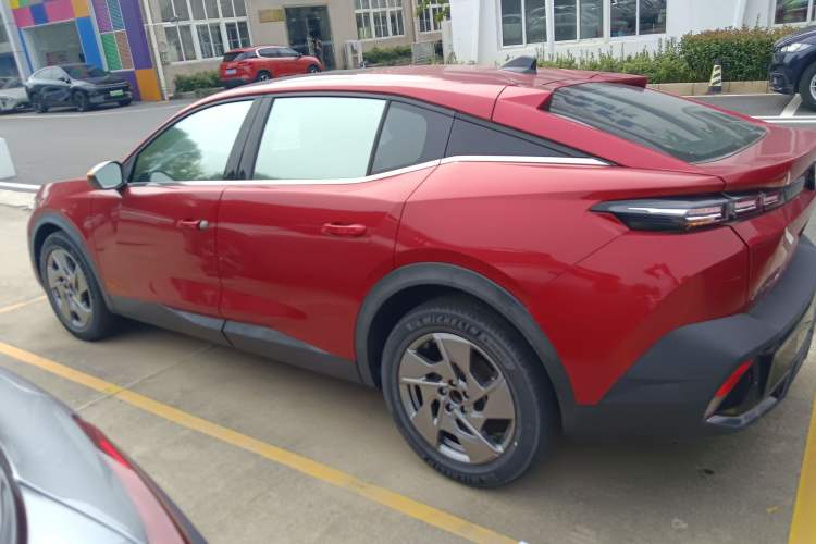 Used Peugeot 408X 2023 Active Version