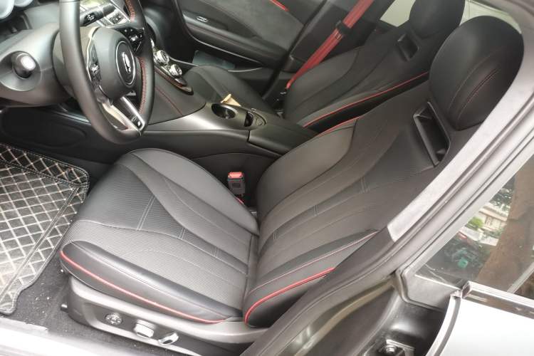 Used ORA Lightning Cat 2024 Dark Night Edition 555km Prestige Version Left Front Seat