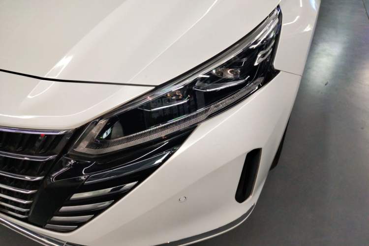 Used Nissan Teana 2022 2.0L XL-Upr Enjoyment Edition Left Front Headlight