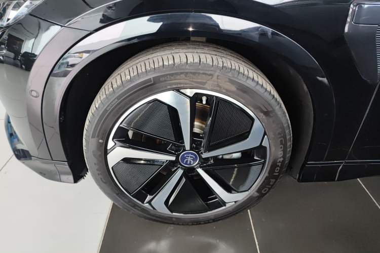 Used BYD Song L EV 2025 Intelligent Driving Version 662 km LiDAR Excellence Edition