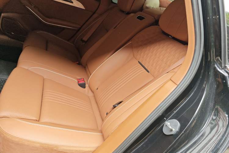 Used Hongqi H9 2020 2.0T Smart Connect Flagship Edition
