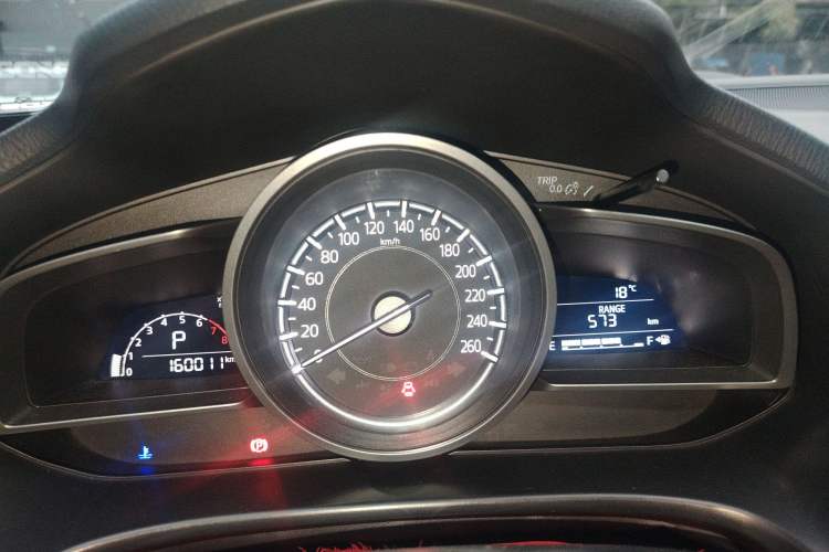 Used Mazda 3 Axela 2017 Sedan 1.5L Automatic Luxury Model China VI Standard