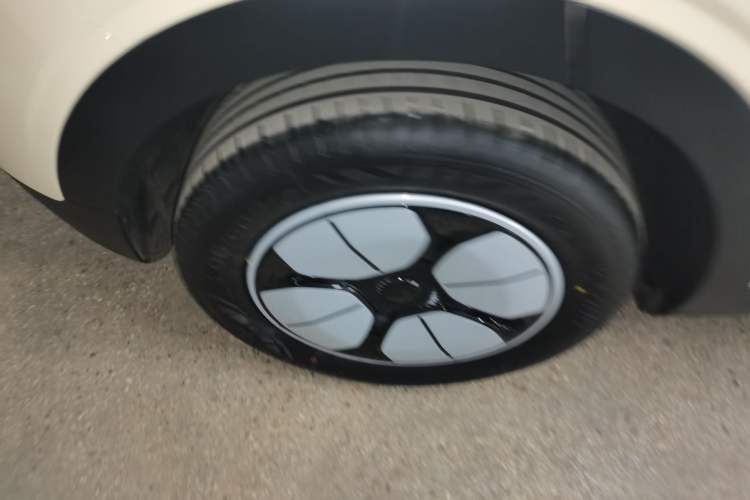 Used Geely Galaxy Geome 2025 310km Youth Edition
