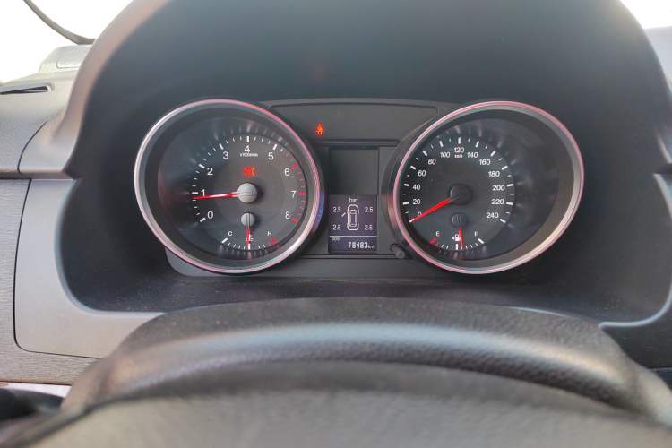 Used Haval H6 2015 Revised Version Sport Edition 1.5T Manual Transmission Two-Wheel Drive Elite Grade
