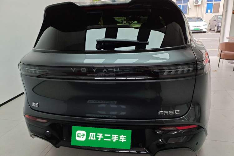Used VOYAH FREE 2025 318 259 km All-Wheel-Drive Exploration Edition
