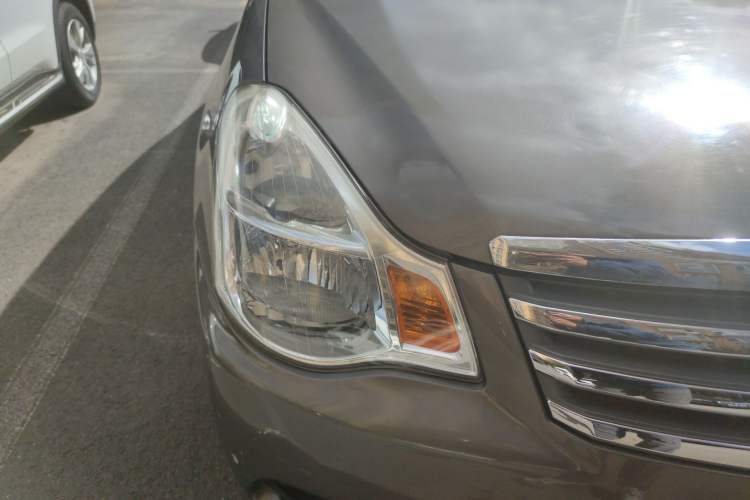 Used Nissan Sylphy 2009 1.6XL Automatic Luxury Sunroof Edition Right Front Headlight