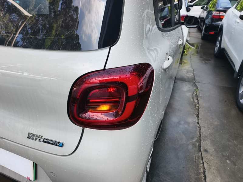 Used Wuling Hongguang MINIEV 2025 Four-Door Version Advanced Edition — 7