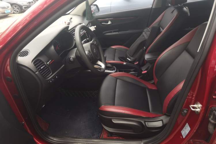 Used Kia KX Cross 2017 1.4L AT GLS Left Front Seat