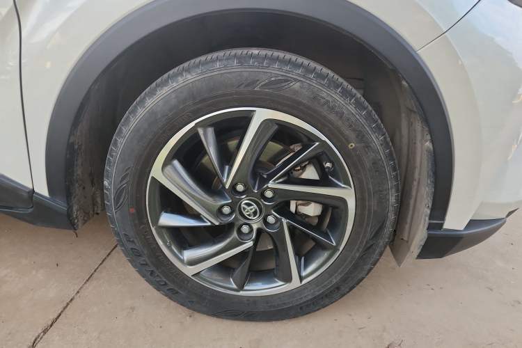 Used Toyota C-HR 2021 2.0L Luxury Edition