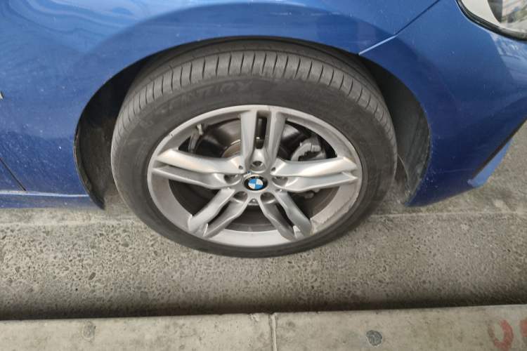 Used BMW 1 Series 2020 120i M Sport Package Right Front Wheel Hub